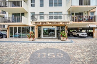 1150 Hillsboro Mile in Hillsboro Beach, FL - Foto de edificio - Building Photo