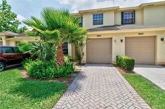9943 E Villa Cir in Vero Beach, FL - Building Photo - Building Photo