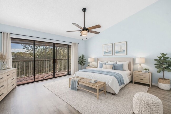 9613 Tara Cay Ct in Seminole, FL - Foto de edificio - Building Photo