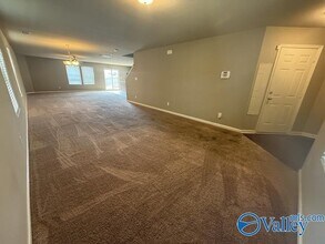 114 Pitts Griffin Drive in Madison, AL - Building Photo - Building Photo