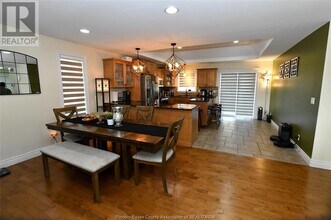 3777 Deerbrook Dr in Windsor, ON - Building Photo - Building Photo