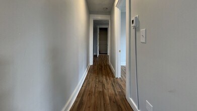 17 W Chestnut St-Unit -3L in Brockton, MA - Building Photo - Building Photo