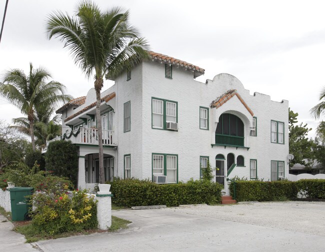 401 NE 2nd Ave in Delray Beach, FL - Foto de edificio - Building Photo