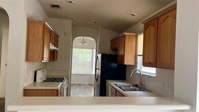 5512 Steven Creek Way in Austin, TX - Building Photo - Building Photo