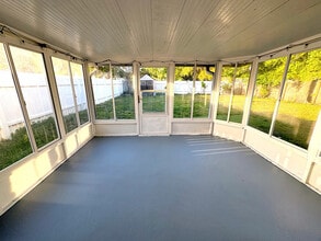 1145 57th Ave N in St. Petersburg, FL - Building Photo - Building Photo