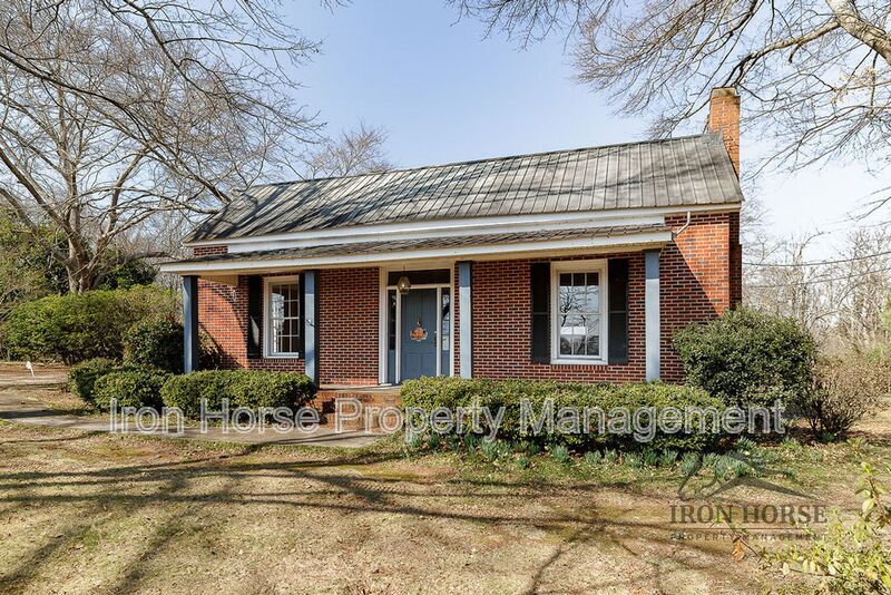 1593 Archer Grove School Rd in Athens, GA - Building Photo