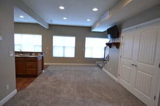 804 W Normal St in Kirksville, MO - Foto de edificio - Building Photo