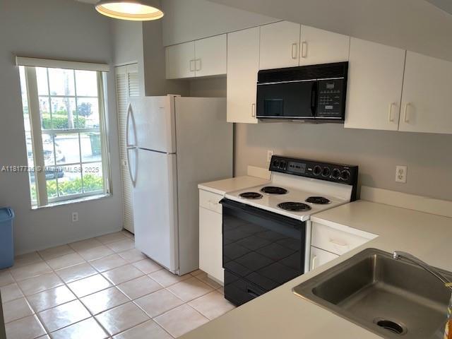 16703 Hemingway Dr in Weston, FL - Building Photo - Building Photo