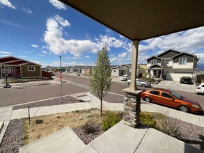 5306 Kingscote Dr in Colorado Springs, CO - Foto de edificio - Building Photo