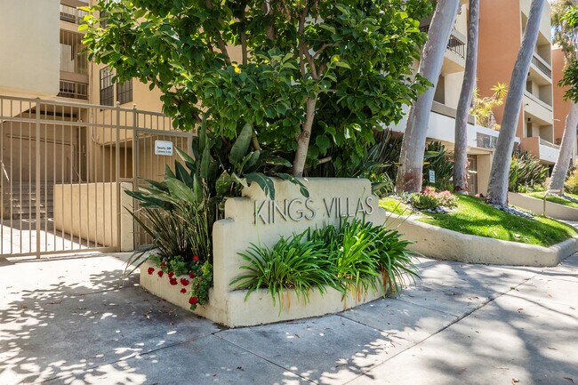 Kings Villa in West Hollywood, CA - Building Photo - Building Photo