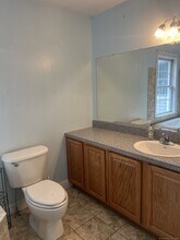 24 Cross St in Danbury, CT - Building Photo - Building Photo