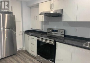 71 Drinkwater Rd in Brampton, ON - Building Photo - Building Photo