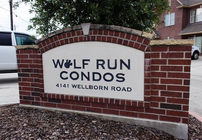 Wolf Run Condos in Bryan, TX - Foto de edificio - Building Photo