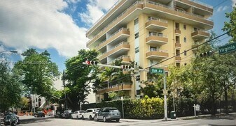 3304 Virginia St in Miami, FL - Building Photo