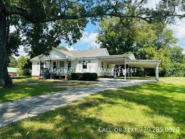 538 Old Airport Rd in Carrollton, GA - Building Photo - Building Photo