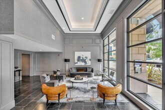 657 Walnut St in San Carlos, CA - Building Photo - Building Photo