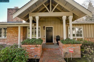 161 La Serena Ave in Alamo, CA - Building Photo - Building Photo