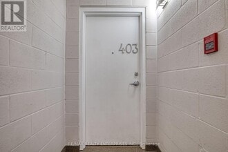 36 Regina St N in Waterloo, ON - Building Photo - Building Photo