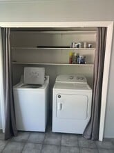 24 N Lewis St in Lexington, VA - Building Photo - Building Photo