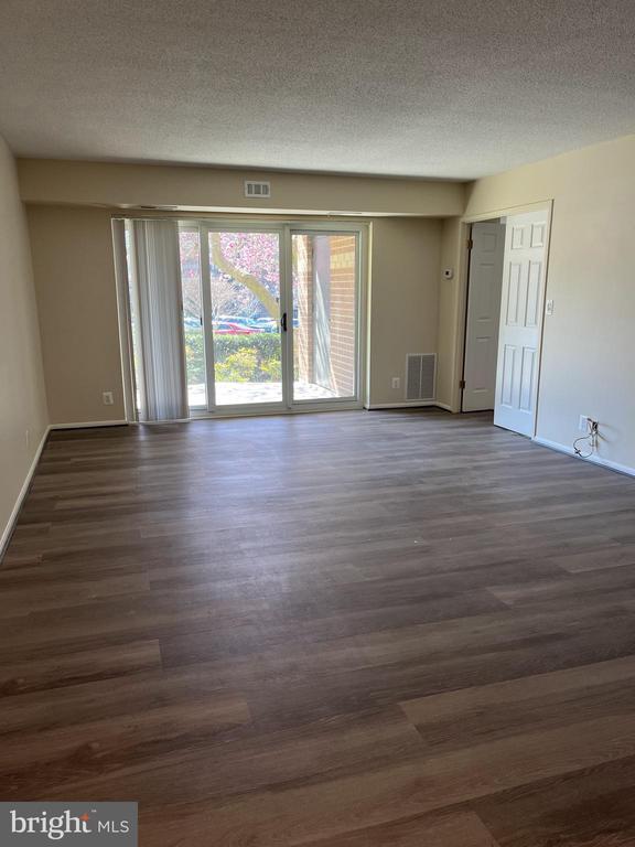 8350 Greensboro Dr in McLean, VA - Building Photo - Building Photo