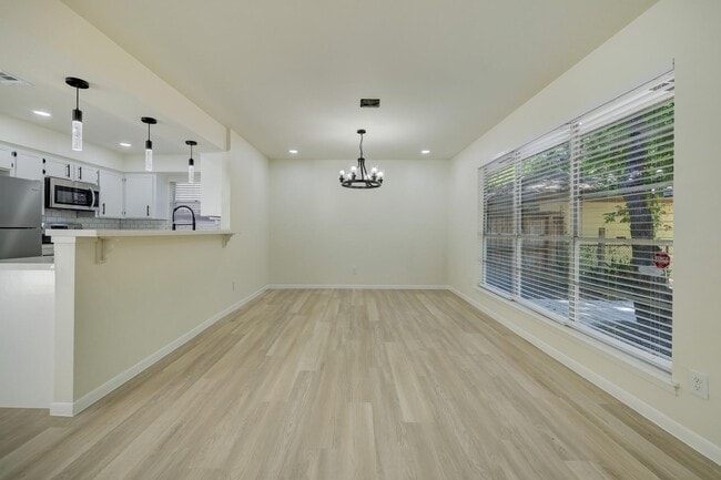 property at 5519 Sheraton Oaks Dr