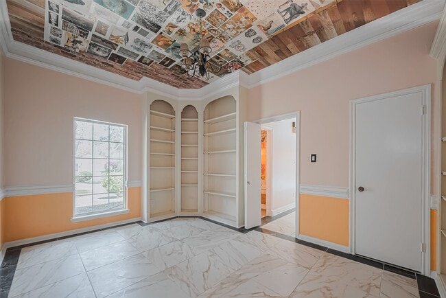 property at 5415 Olympia Fields Ln