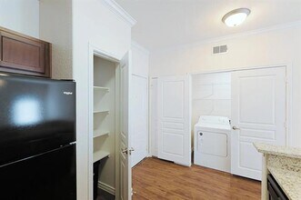 9900 McNeil Dr in Austin, TX - Building Photo - Building Photo