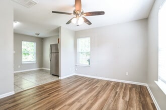 3002 Reid Ave in Charlotte, NC - Building Photo - Building Photo