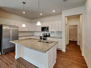 524 Pine Terrace Dr in Ruskin, FL - Building Photo - Building Photo