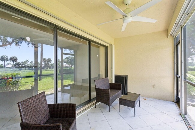 2900 SW 22nd Cir, Unit 221F in Delray Beach, FL - Foto de edificio - Building Photo