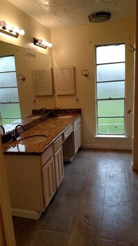 13614 Pecan Oak Dr photo'