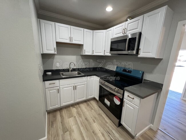 343 Arlen Dr in Rohnert Park, CA - Building Photo - Building Photo