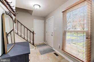 22 Newland Ct in Sterling, VA - Building Photo - Building Photo