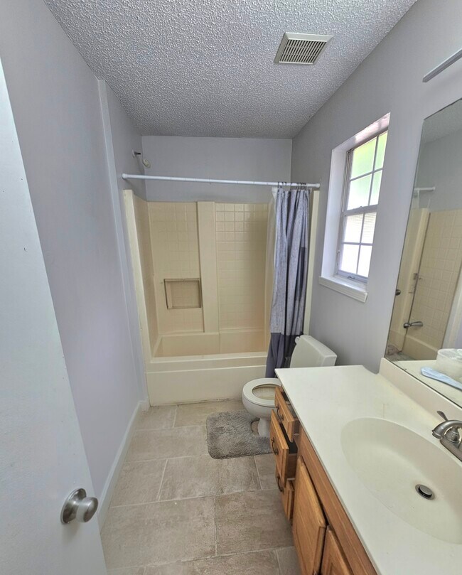 10430 Brawley Ln in Charlotte, NC - Building Photo - Building Photo