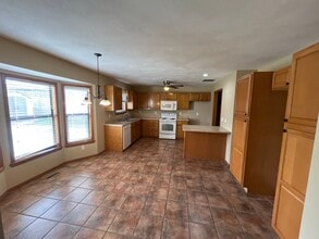 906 Zed Tennis St in Nixa, MO - Building Photo - Building Photo