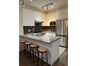 9388 McKim Way in Richmond, BC - Building Photo - Building Photo