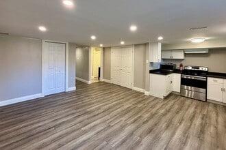 55 Courtice Crescent in Collingwood, ON - Building Photo - Building Photo