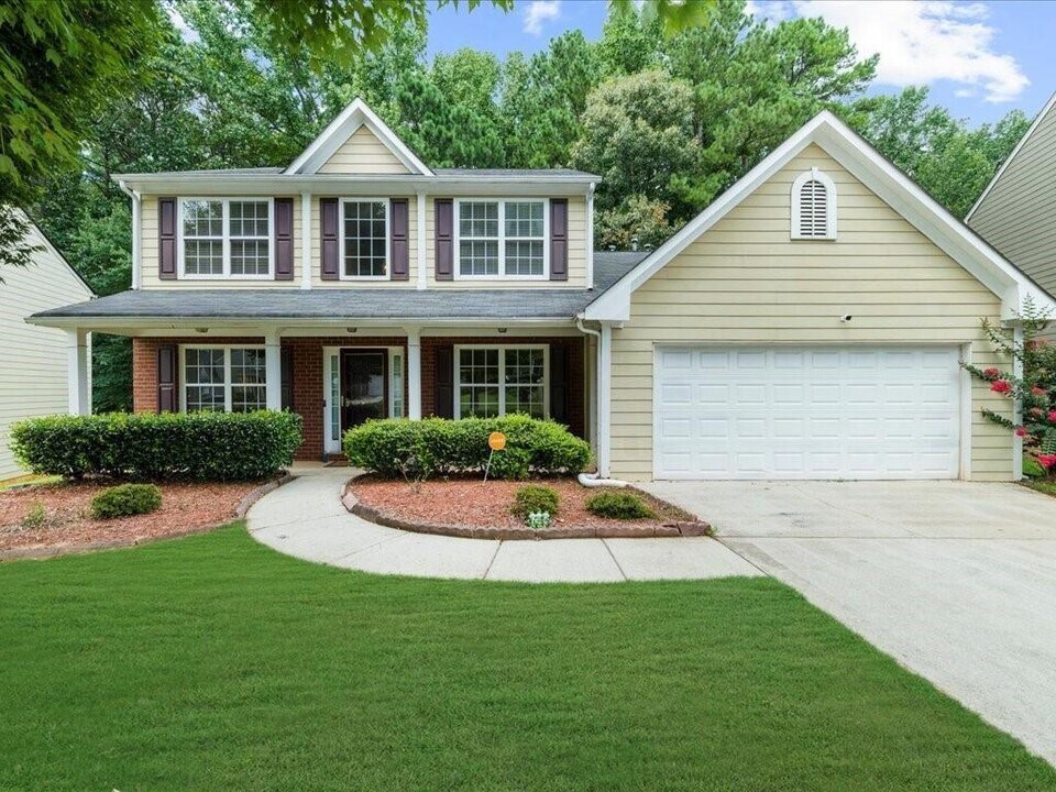 1972 Ashwood Grove Dr in Snellville, GA - Building Photo