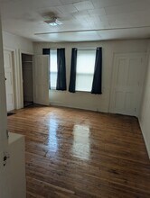 16 Eagle St, Unit Apt A in Fredonia, NY - Building Photo - Building Photo