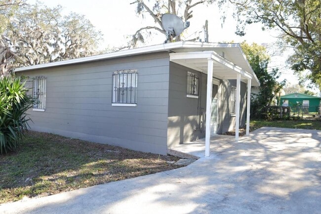 1320 N Ohio Ave in Lakeland, FL - Building Photo - Building Photo