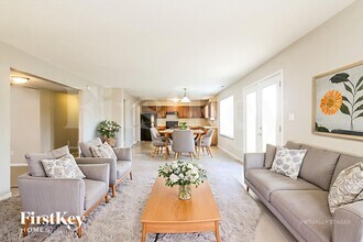 11419 Watts Bar Ct, Unit 400 MVC in Indianapolis, IN - Foto de edificio - Building Photo