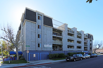 Parc Square Apartments in Santa Ana, CA - Building Photo - Building Photo