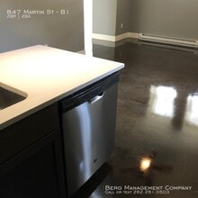 847 Martin St-Unit -B1 in Waukesha, WI - Foto de edificio - Building Photo