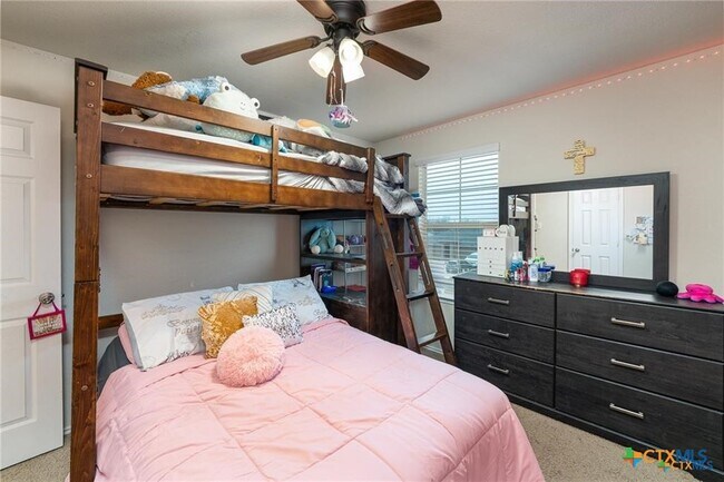 5900 Amelia Earhart Blvd in Killeen, TX - Foto de edificio - Building Photo