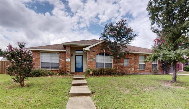 1115 Buckingham Dr in Forney, TX - Building Photo