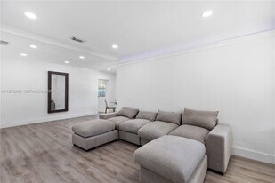 4030 NW 1st Ave in Miami, FL - Building Photo