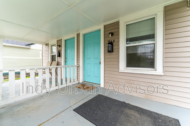 property at 1944 Houston St
