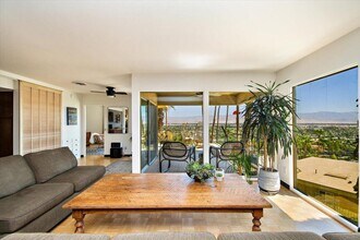 2112 Southridge Dr in Palm Springs, CA - Building Photo - Building Photo