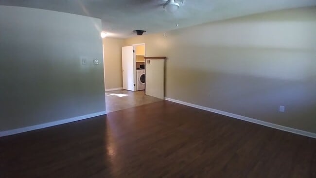 property at 19 Hartwell Pl