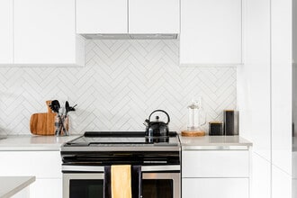 North Point Apartments in Nanaimo, BC - Building Photo - Building Photo